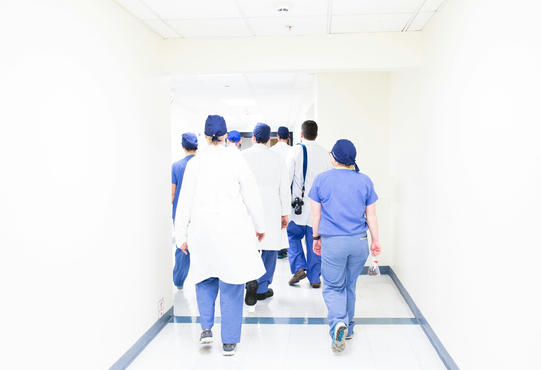 Equipo médico en recorrida